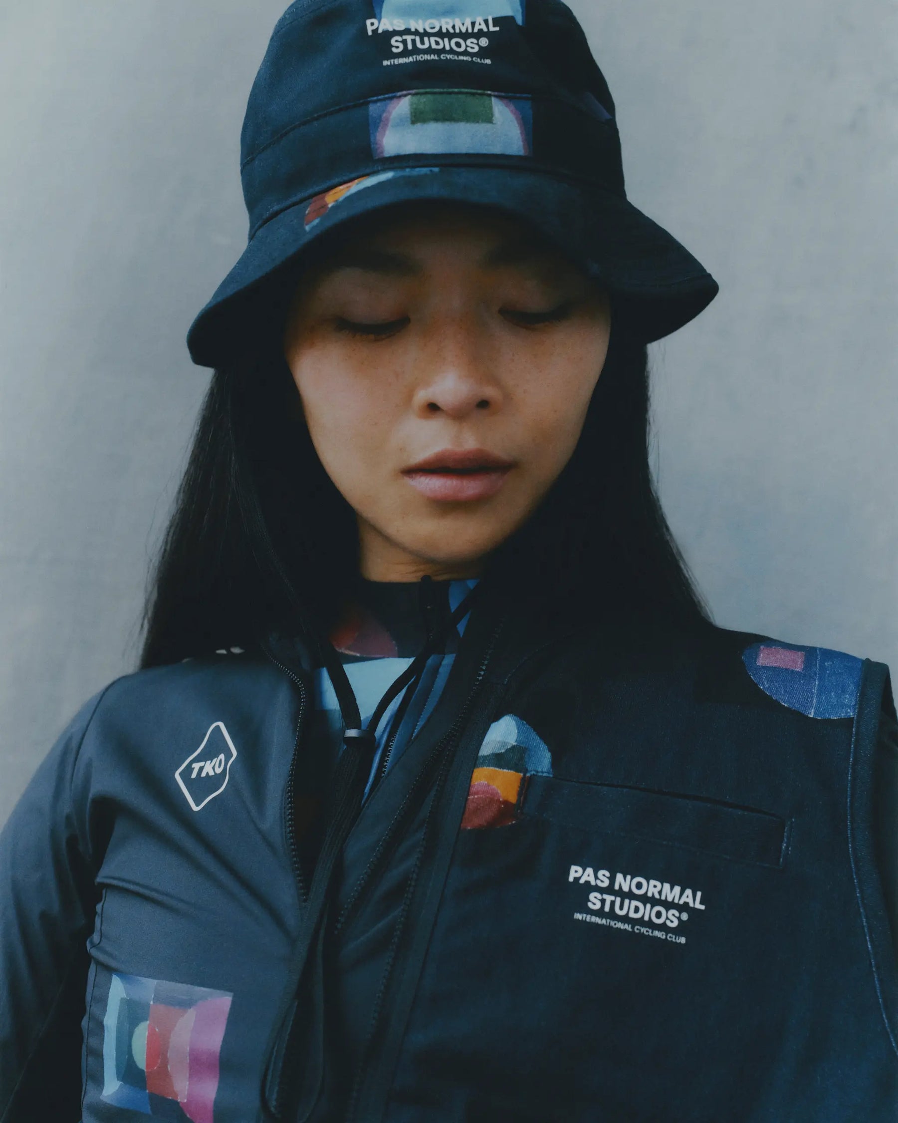 T.K.O. Off Race Bucket Hat Charcoal