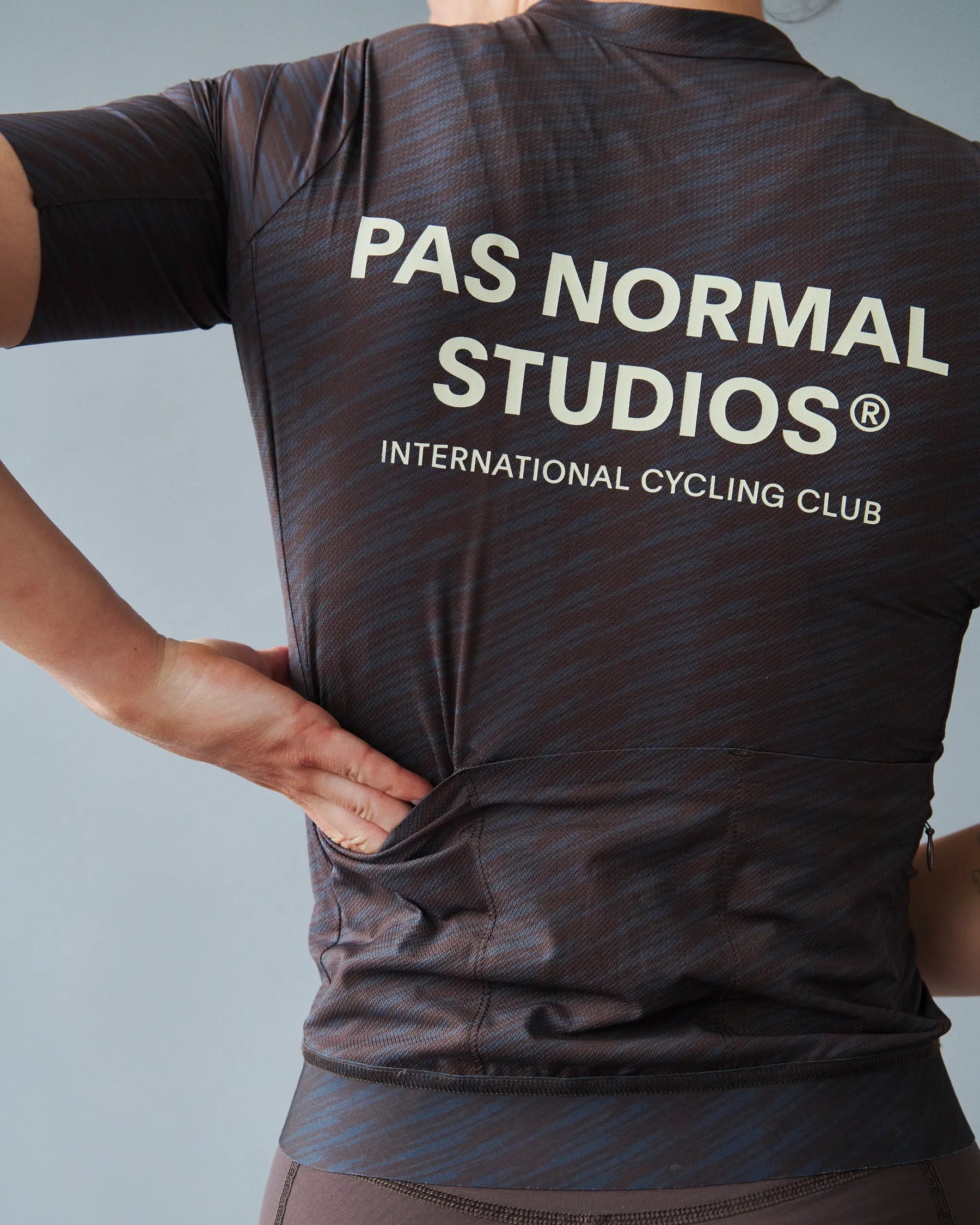 Women's Solitude Jersey — Dark Navy / Light Brown